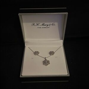 Flowers 1/6 Carat Diamond Accent Sterling Silver Jewelry Set Necklace Earrings